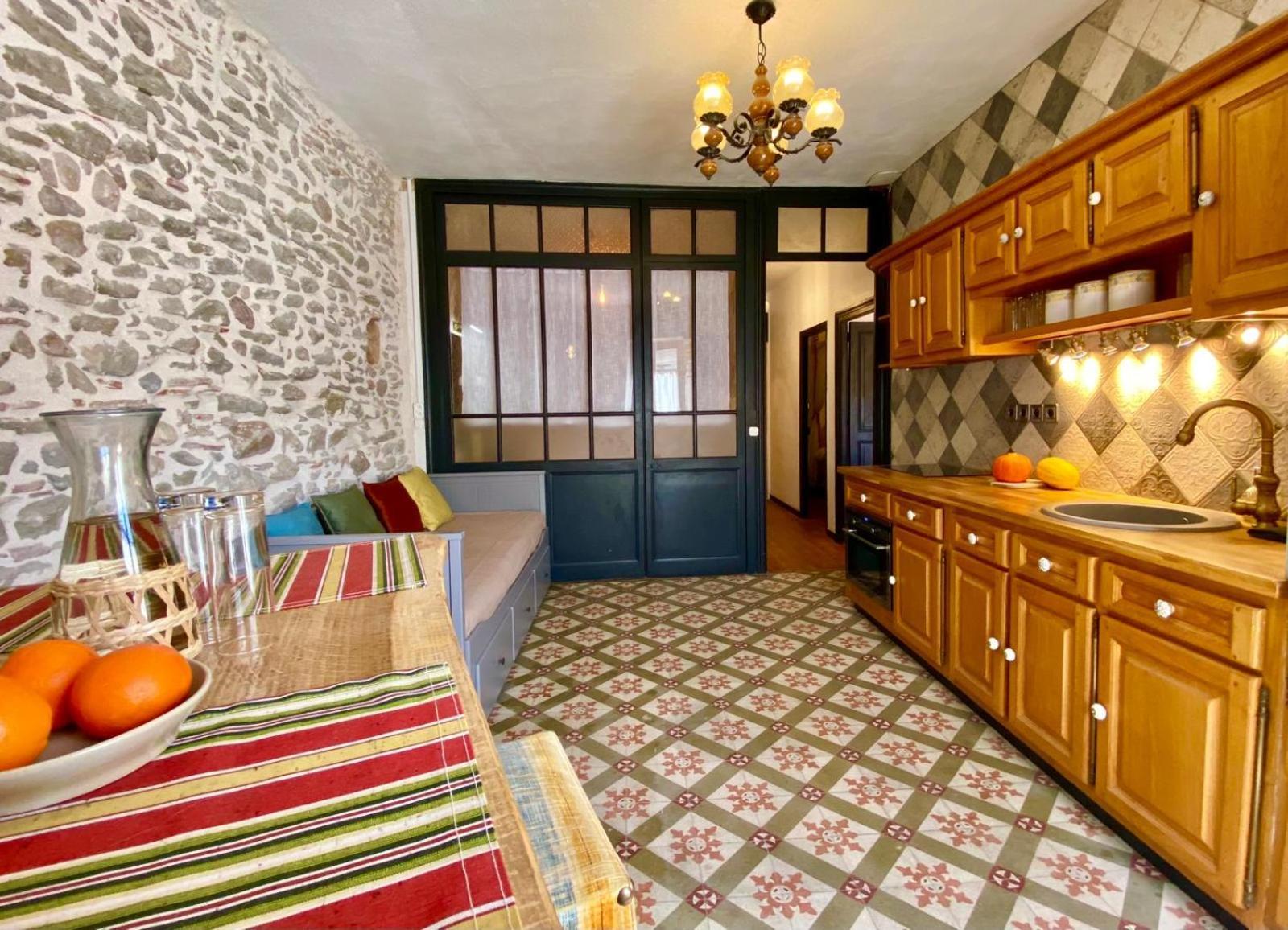 La Maison Des Templiers ~ Ostal Medieval ~ Logis Enchantes Каркассон Экстерьер фото
