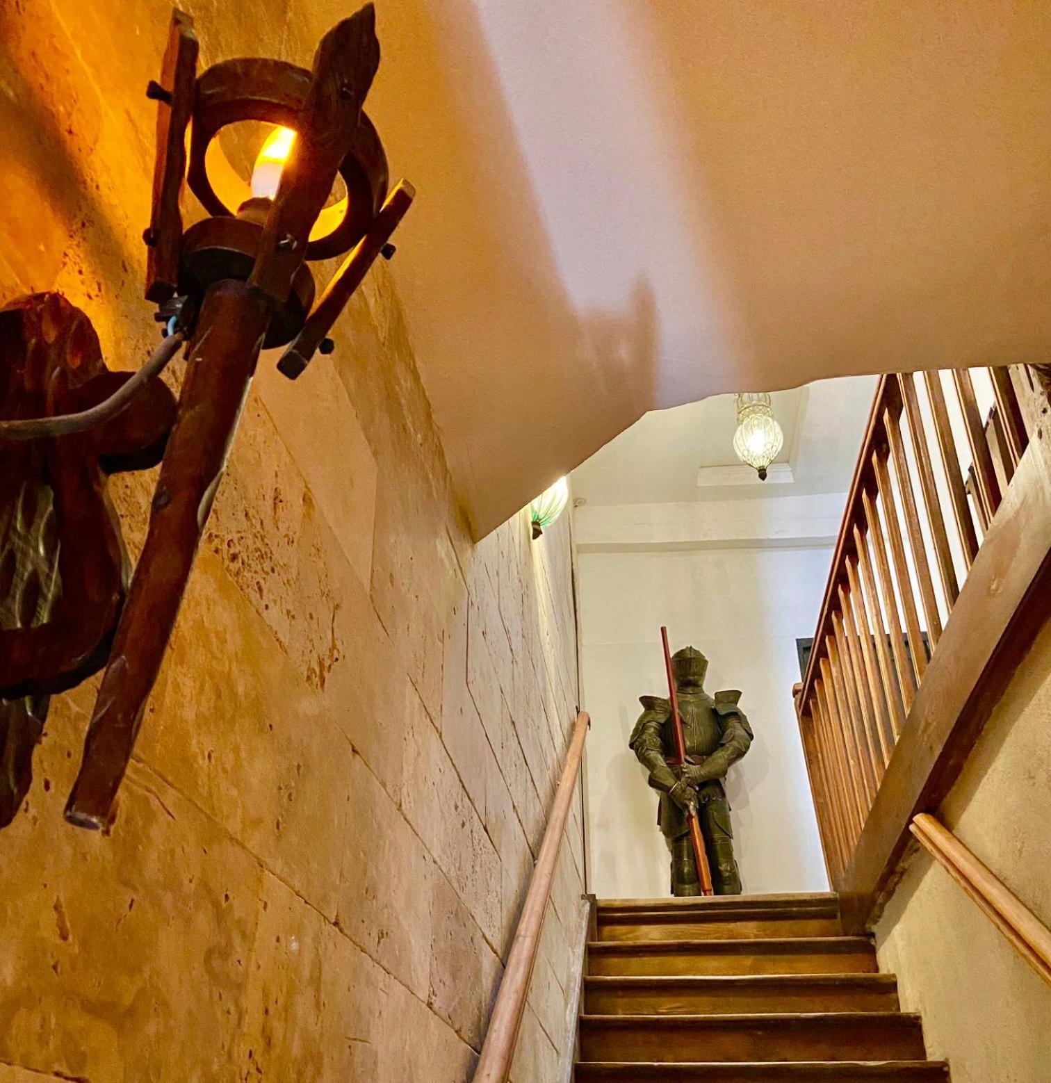 La Maison Des Templiers ~ Ostal Medieval ~ Logis Enchantes Каркассон Экстерьер фото