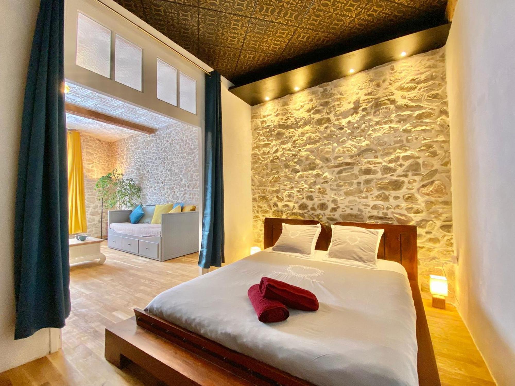 La Maison Des Templiers ~ Ostal Medieval ~ Logis Enchantes Каркассон Экстерьер фото